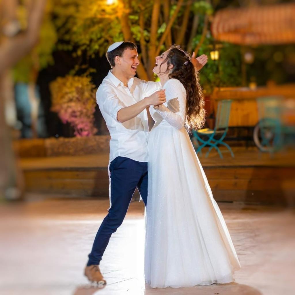 נחמה הס שמלות כלה נחמה הס שמלות כלה