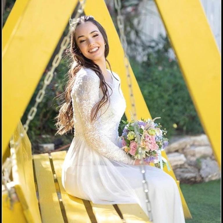 נחמה הס שמלות כלה נחמה הס שמלות כלה