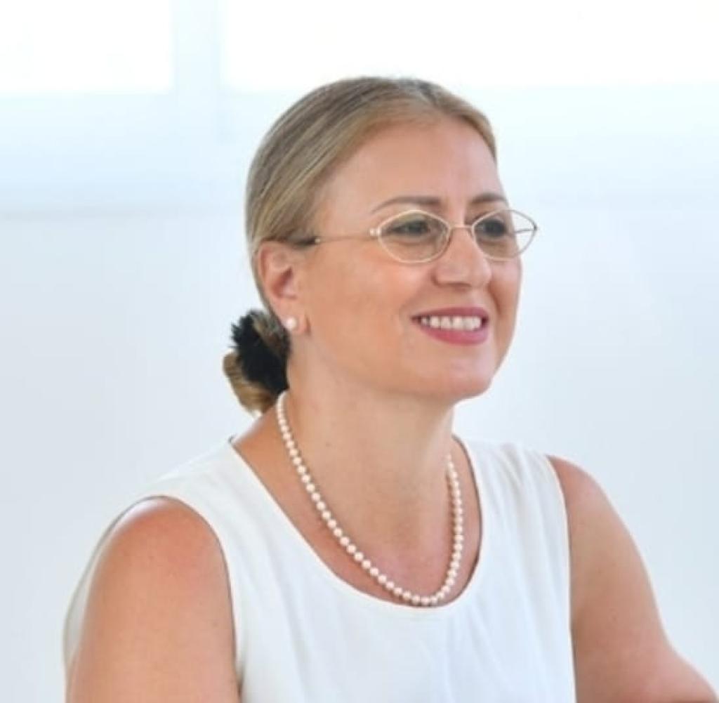 דאנה תבור דאנה תבור