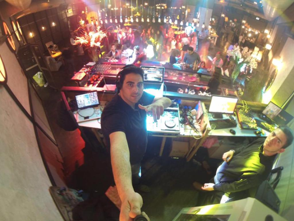 DJ צור לב שירותי מוסיקה DJ צור לב שירותי מוסיקה