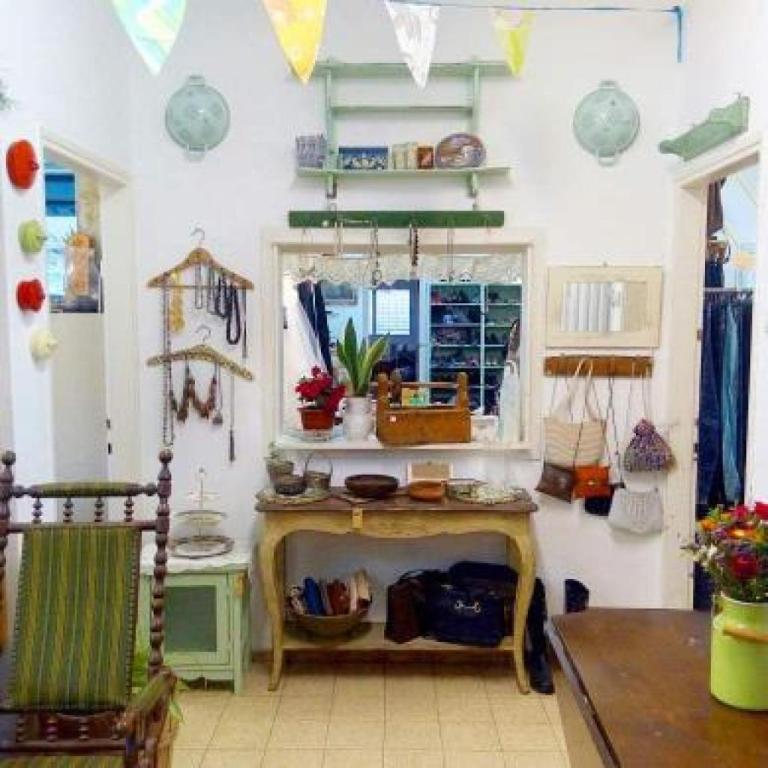 האנגר יד שנייה האנגר יד שנייה