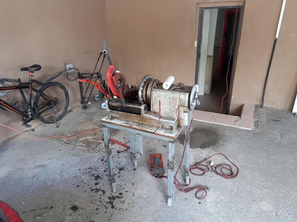 שרות אדיר שרות אדיר