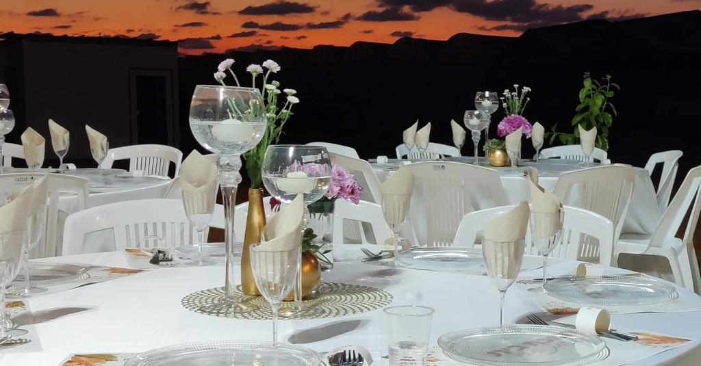 השביל הלבן עיצובים השביל הלבן עיצובים