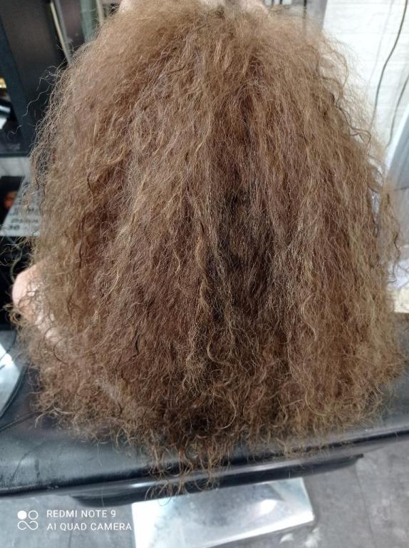 מספרת נתי סימן טוב מספרת נתי סימן טוב