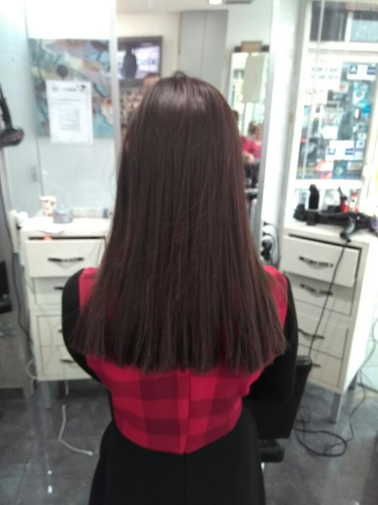 מספרת נתי סימן טוב מספרת נתי סימן טוב