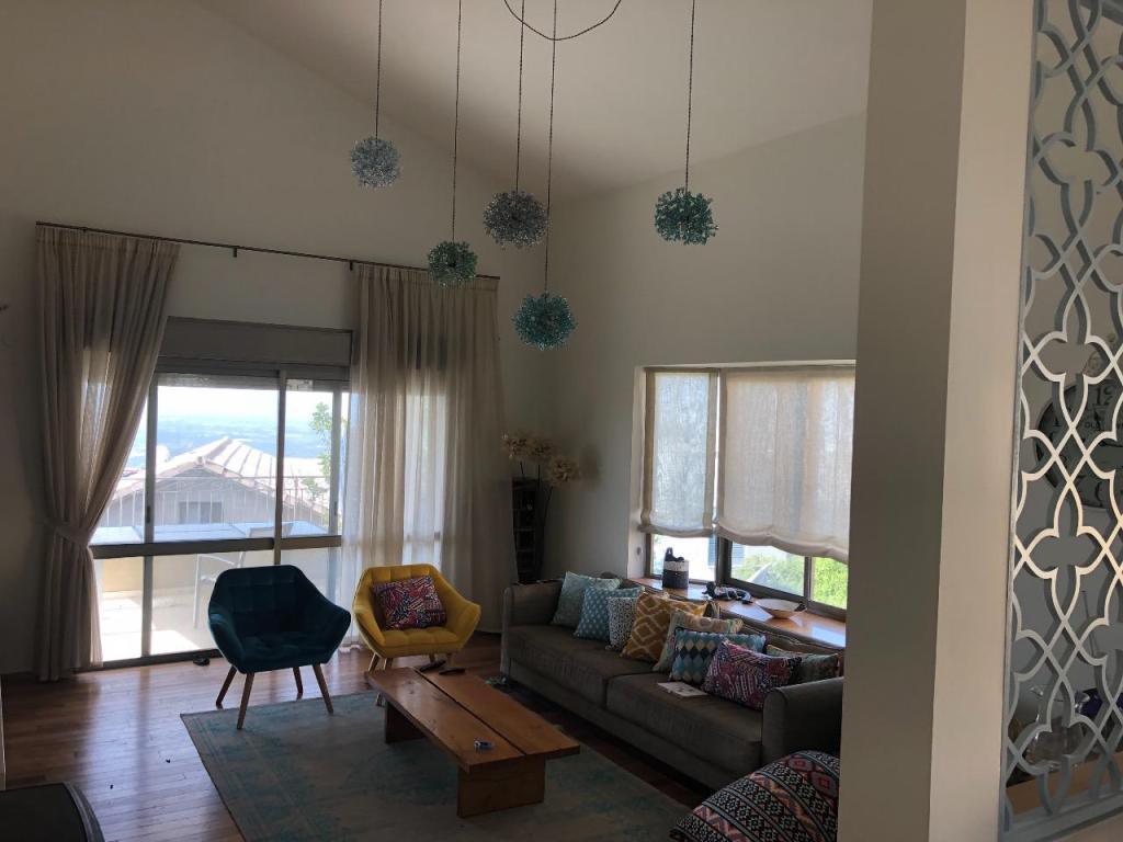 יהודה אוזן מנורות מעוצבות יהודה אוזן מנורות מעוצבות