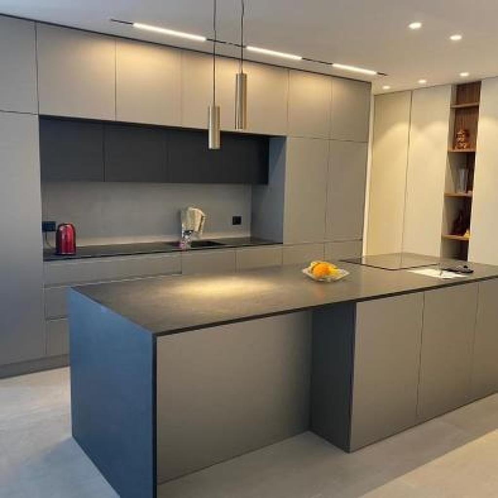 בית אורצ'רד דלתות מטבח בית אורצ'רד דלתות מטבח