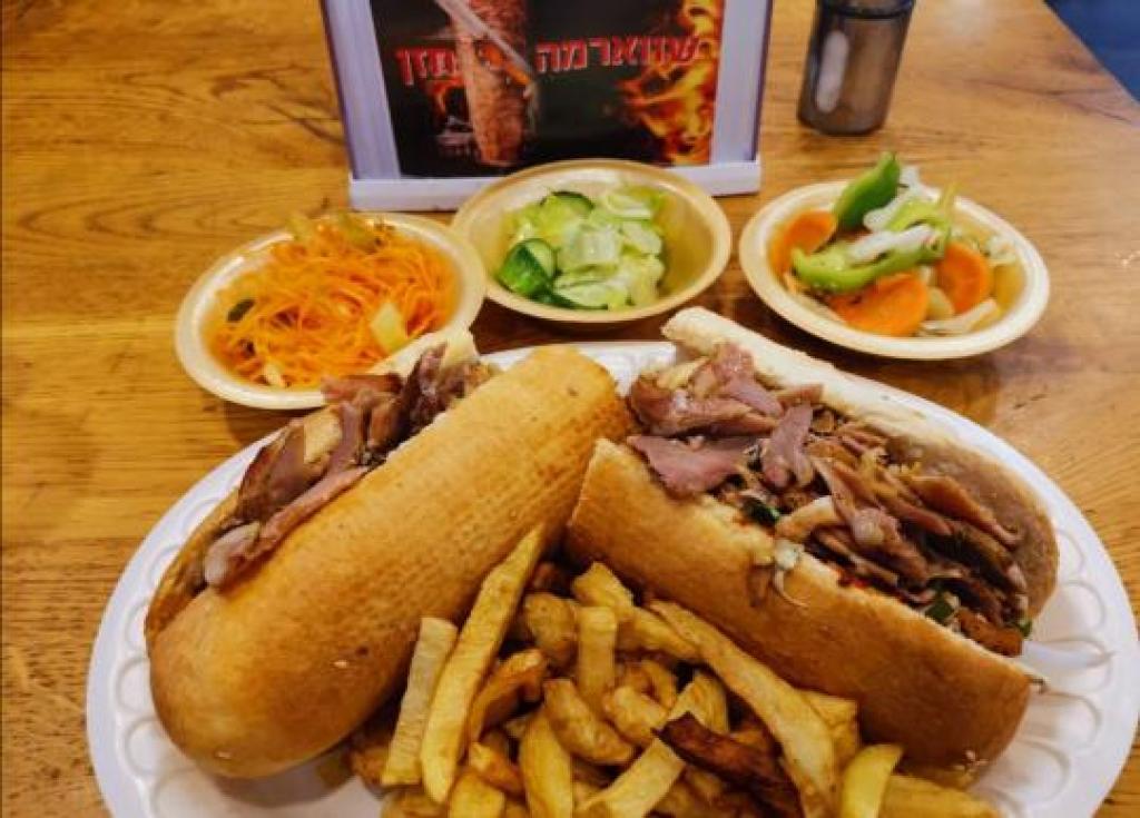 חזן מרכז השווארמה חזן מרכז השווארמה