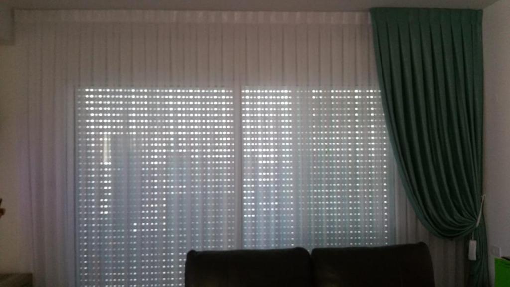 וילונות מכל הלב וילונות מכל הלב