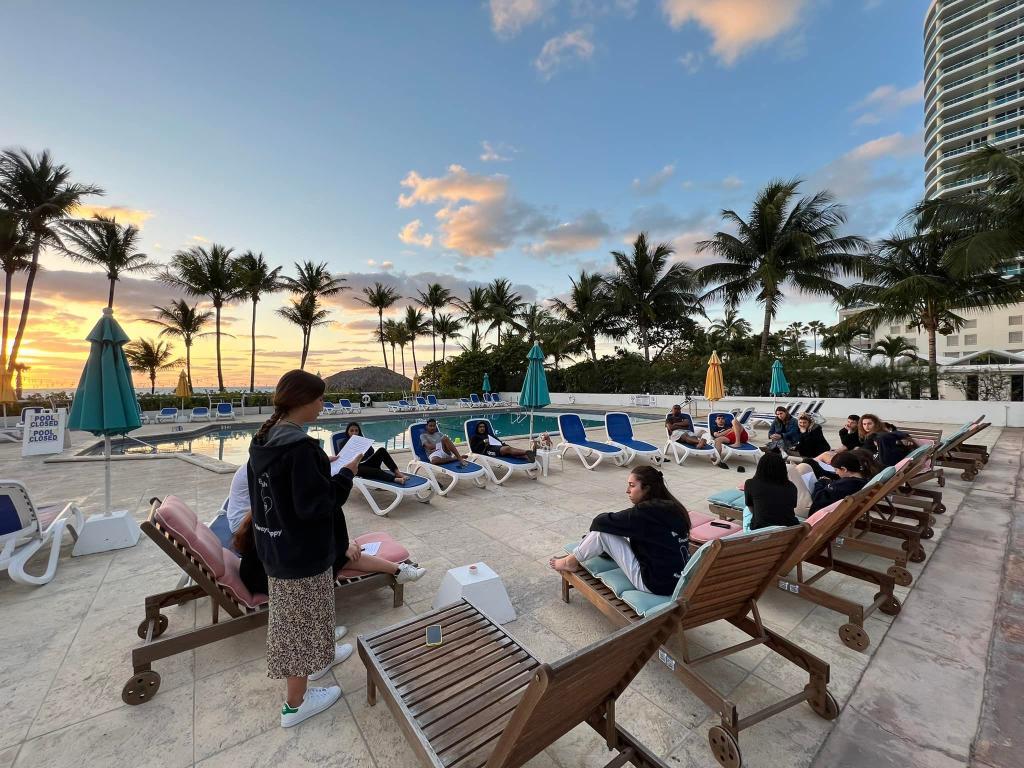 בית הילדים צבע אלעזרקי בית הילדים צבע אלעזרקי