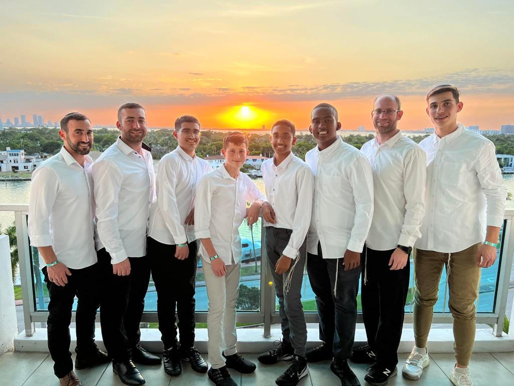 בית הילדים צבע אלעזרקי בית הילדים צבע אלעזרקי