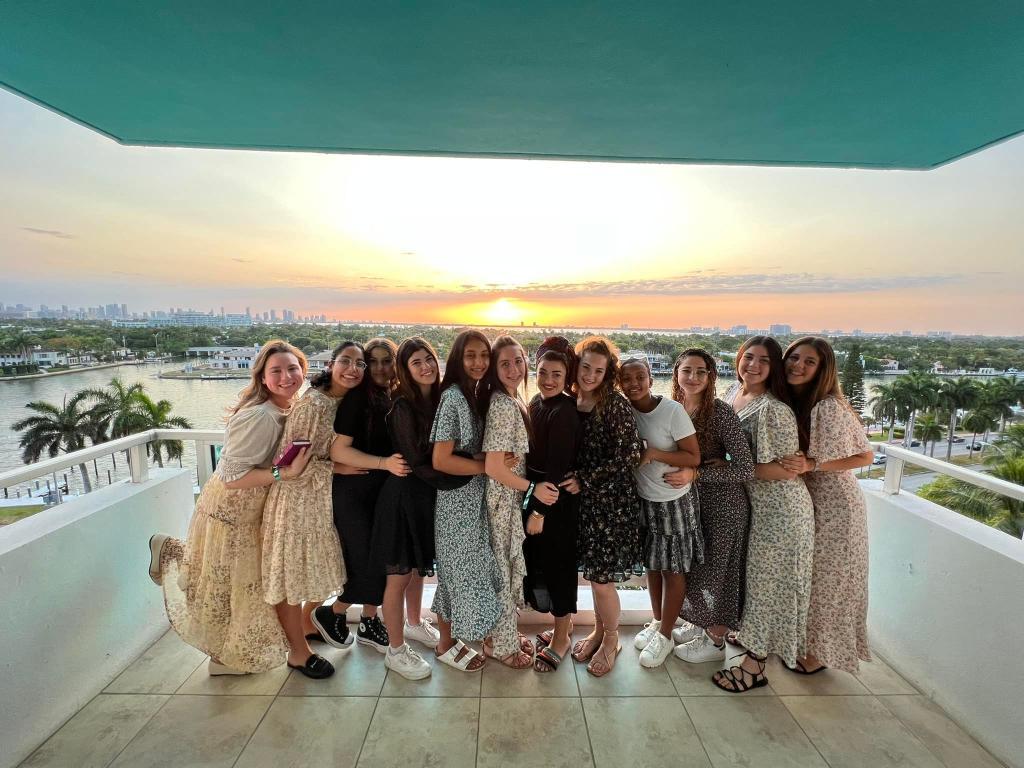 בית הילדים צבע אלעזרקי בית הילדים צבע אלעזרקי