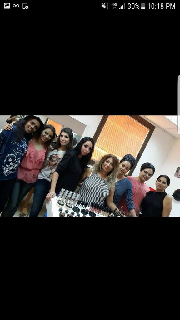 סימה אוחנה סטודיו לאיפור והדרכה סימה אוחנה סטודיו לאיפור והדרכה