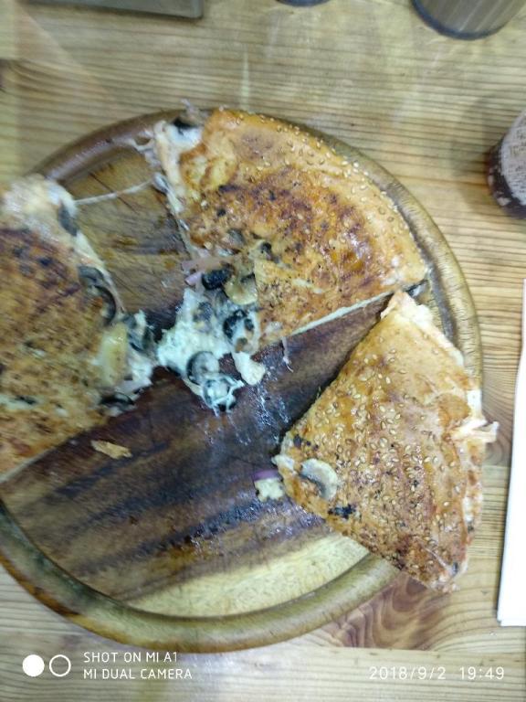 פיצה זיתים פיצה זיתים