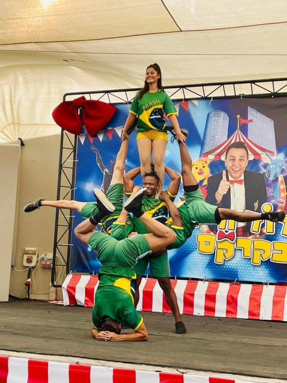 Studio LOUD Studio LOUD