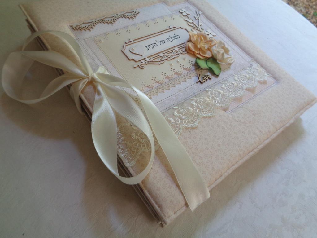 אלבומים מעוצבים בעבודת יד אלבומים מעוצבים בעבודת יד