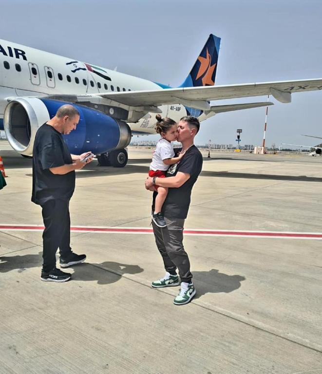 לבנה זוהרים לבנה זוהרים