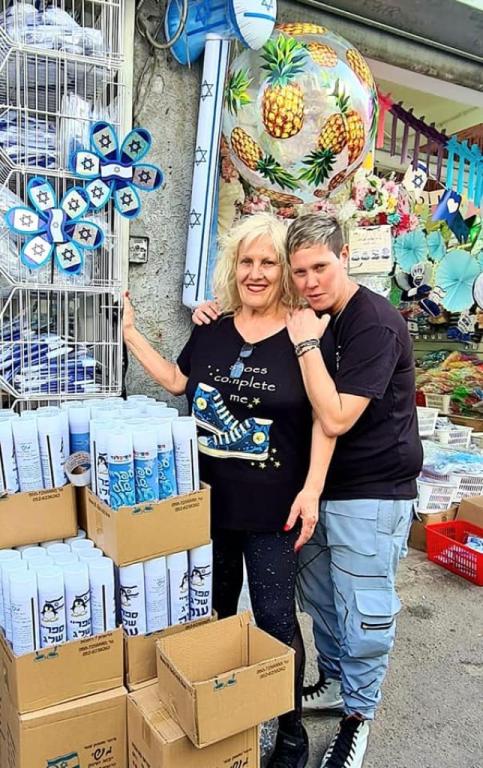 לבנה זוהרים לבנה זוהרים