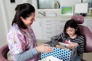 ד"ר גל ולנשטין
