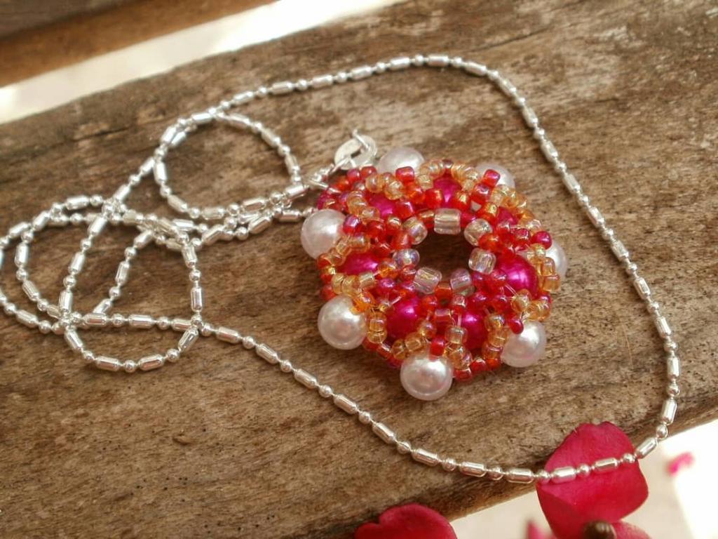 הדר עיצובים בחרוזים הדר עיצובים בחרוזים