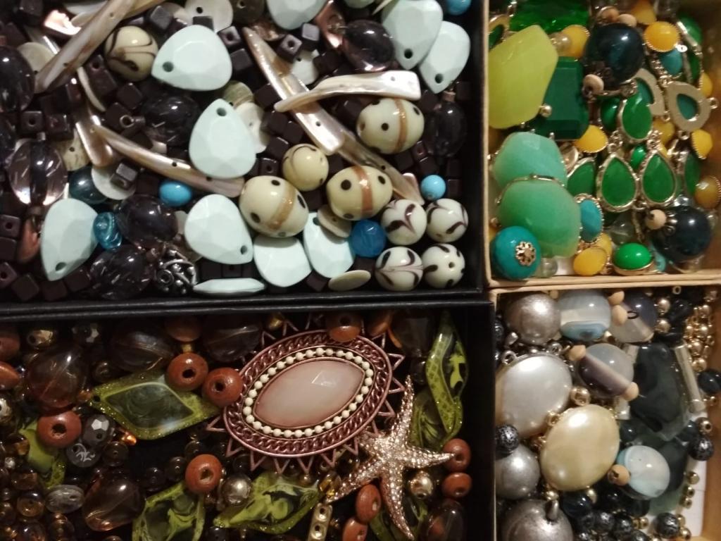 הדר עיצובים בחרוזים הדר עיצובים בחרוזים