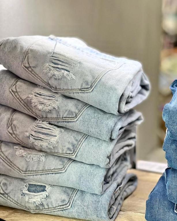 LOVE & LIBBY LOVE & LIBBY