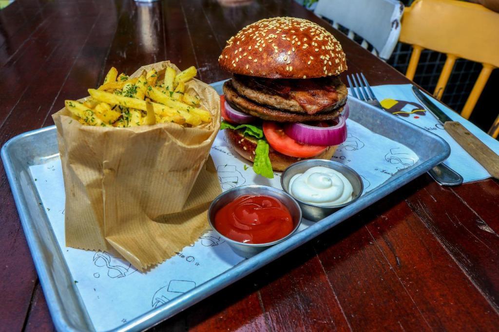 ג'קי או Jackie o ג'קי או Jackie o