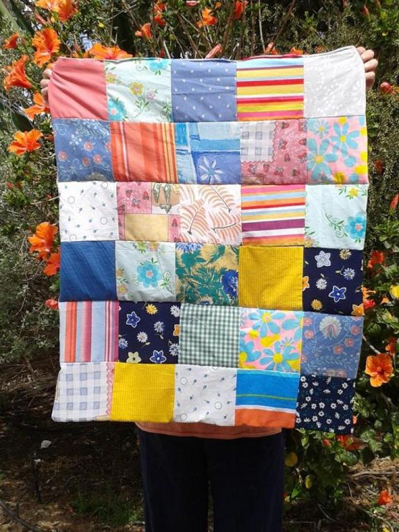 חיבוקיס מבית עמל חיבוקיס מבית עמל