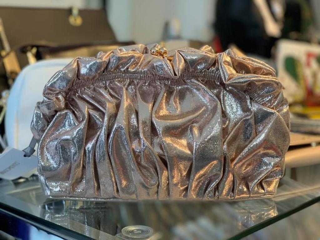 שרה ליפשיץ יבוא בגדים מחו"ל שרה ליפשיץ יבוא בגדים מחו"ל