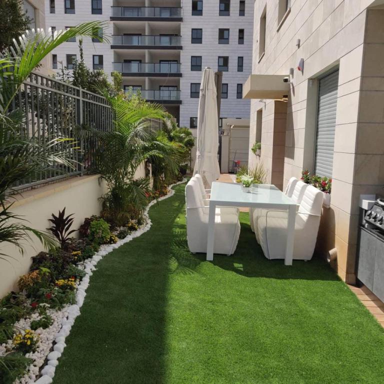 עיצוב חכם לי אשבל עיצוב חכם לי אשבל