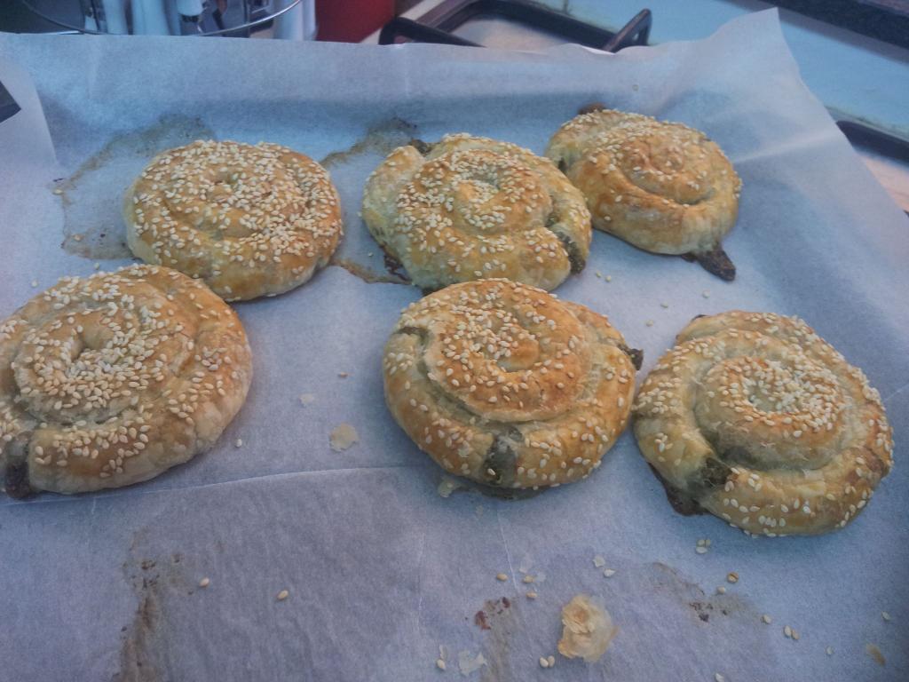 Neomi's עוגות ועוגיות בהזמנה אישית Neomi's עוגות ועוגיות בהזמנה אישית