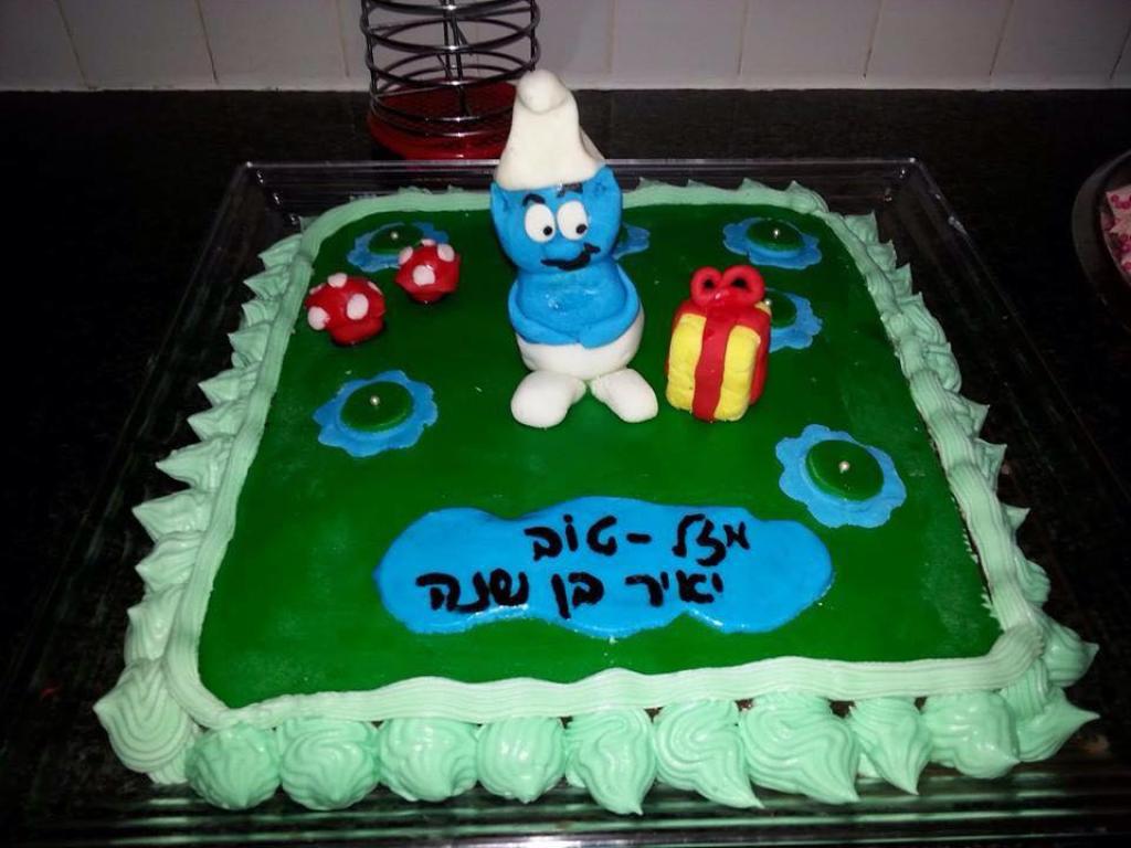 עוגות בצק סוכר עוגות בצק סוכר