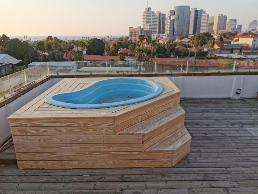 נמרוד אנסטלציה ובנאי עץ נמרוד אנסטלציה ובנאי עץ