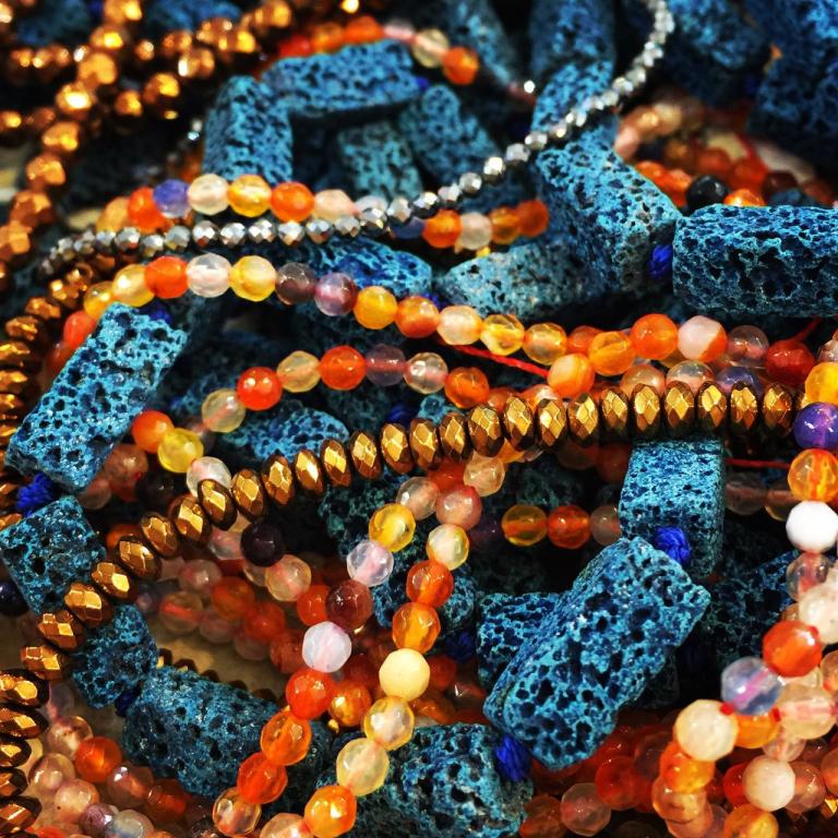 ציילון אבני חן ציילון אבני חן