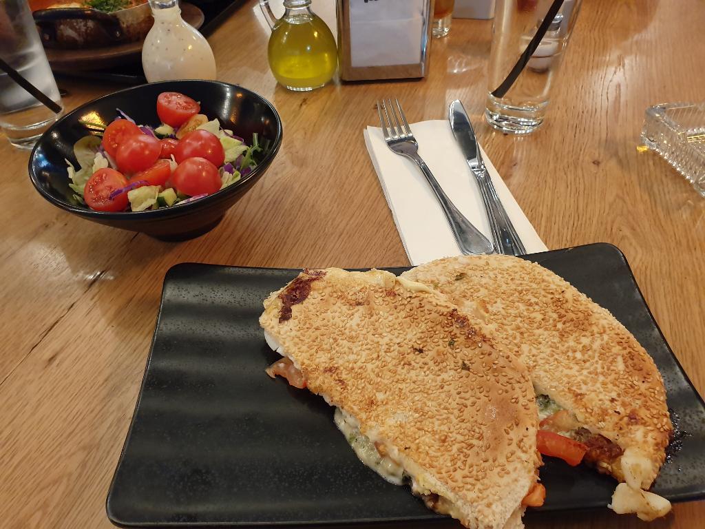 פלומבה פלומבה