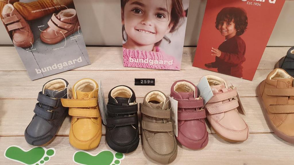 נעלי כלנית נעלי כלנית