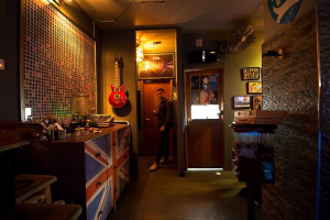 Roots Bar & Kitchen