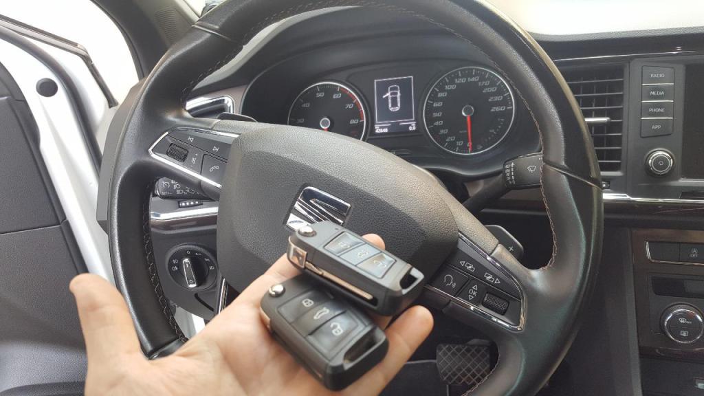 מפתח לרכב CarKey4U מפתח לרכב CarKey4U