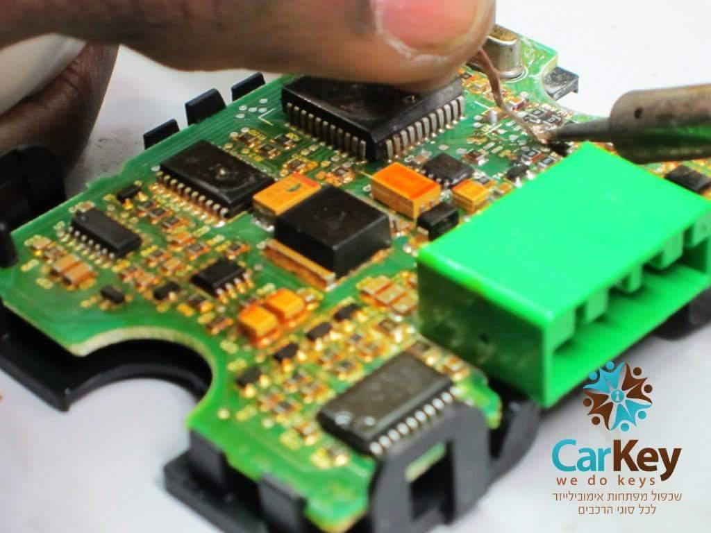מפתח לרכב CarKey4U מפתח לרכב CarKey4U