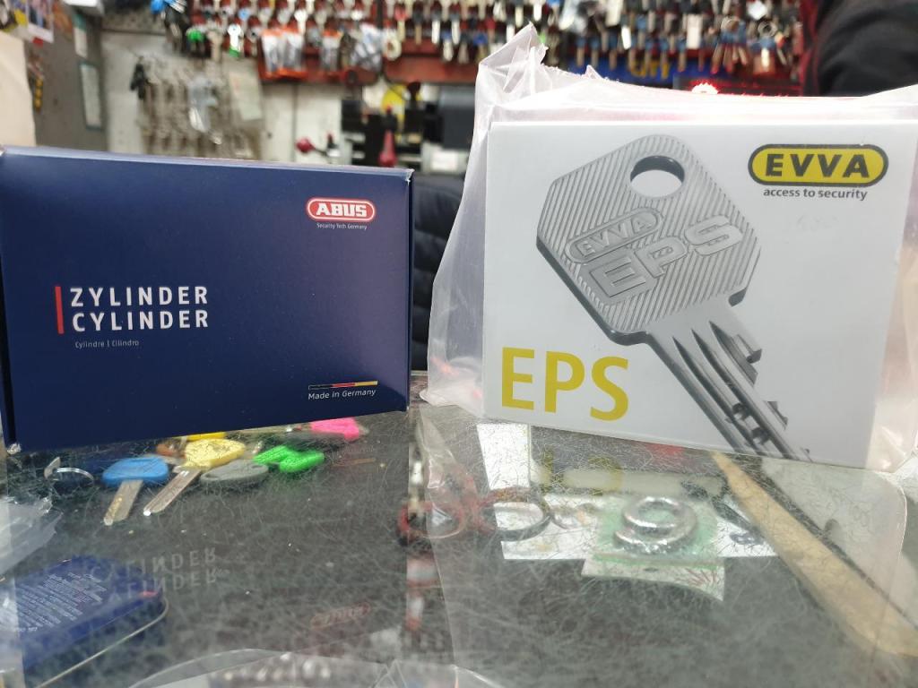 גיורא מנעולים גיורא מנעולים