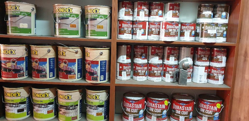 בית מסחר לעצי אורן בית מסחר לעצי אורן