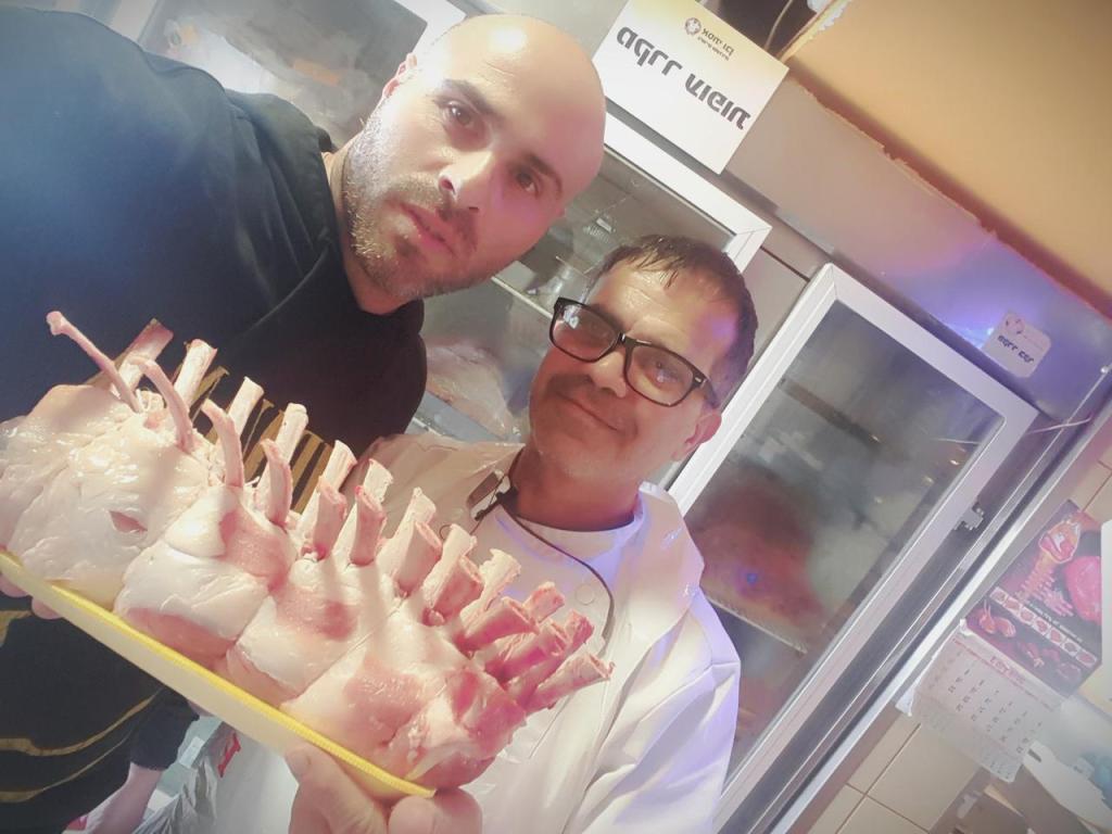 אסתי ובן אסתי ובן