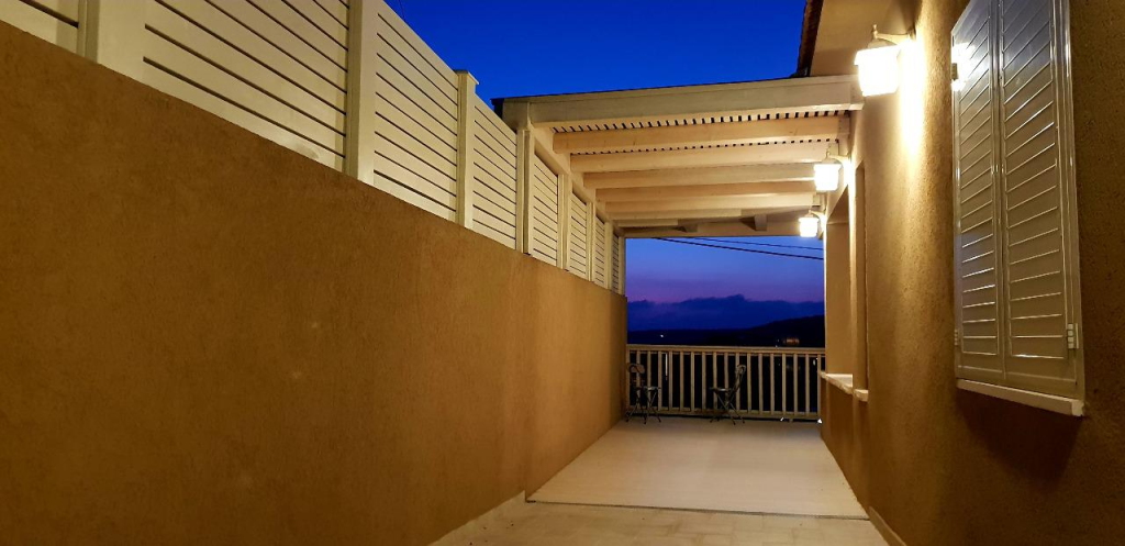 עץ הברזל עץ הברזל