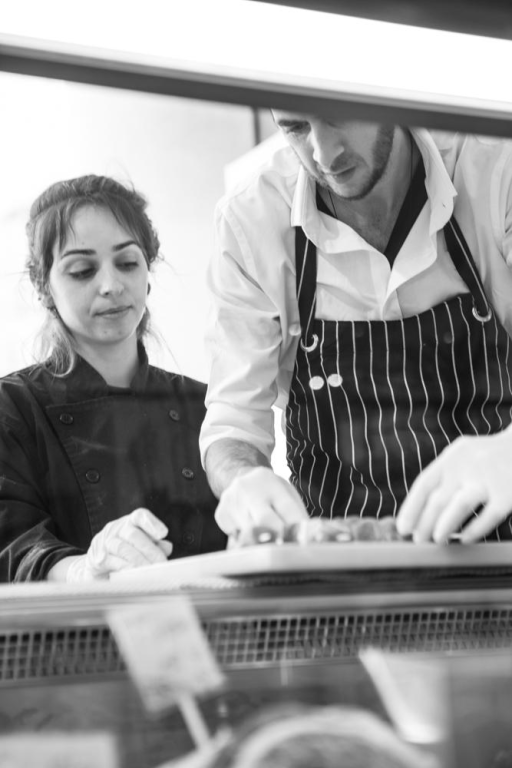 קדן בעיקר בשר קדן בעיקר בשר