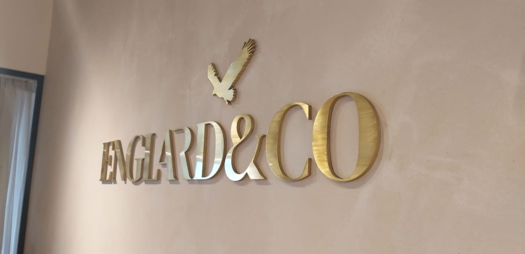 בז עיצובים בז עיצובים