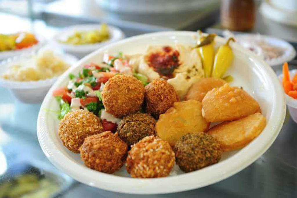 פלאפל 4 טעמים פלאפל 4 טעמים