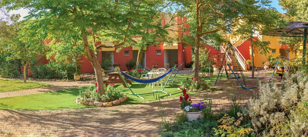 שלווה על ההר שלווה על ההר