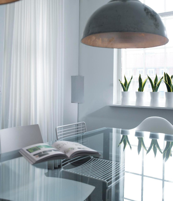 אקוסטי מני אקוסטי מני