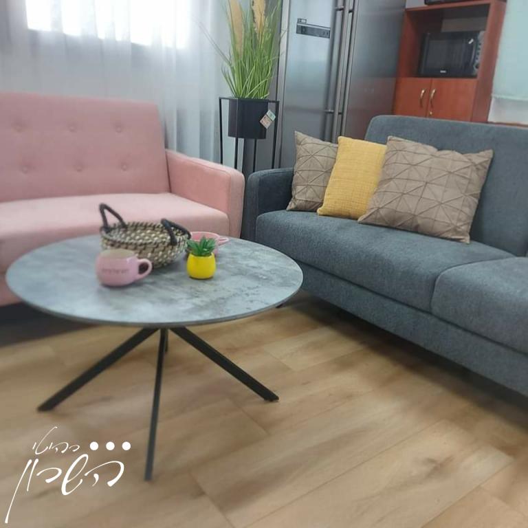 רהיטי השרון רהיטי השרון