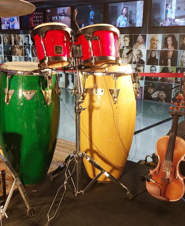 קימבומבו שמחה לטינית קימבומבו שמחה לטינית